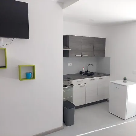 Apartma Rene *